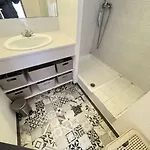 4 Pieces Avec Parking, Piscine Et Proche Au Cap D'agde - Fr-1-702-19 Appartement