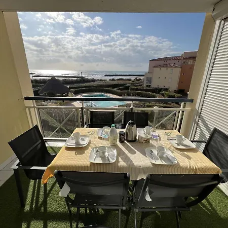 4 Pieces Avec Parking, Piscine Et Proche Au Cap D'agde - Fr-1-702-19 Appartement Agde