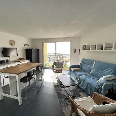 4 Pieces Avec Parking, Piscine Et Proche Au Cap D'agde - Fr-1-702-19 Appartement Agde
