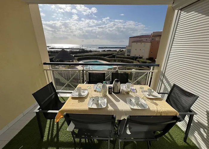 4 Pieces Avec Parking, Piscine Et Proche Au Cap D'agde - Fr-1-702-19 Апартаменти Агд